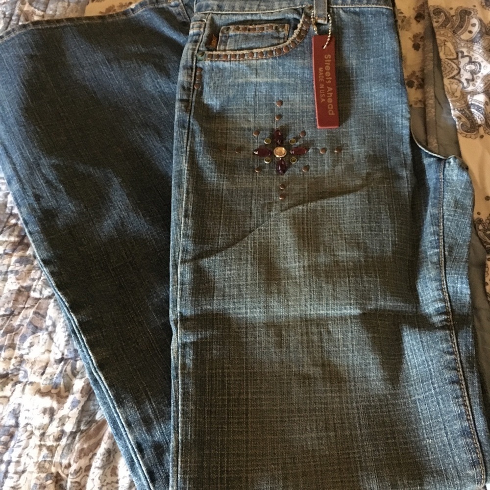 NWT Swarovski & Jewel Streets Ahead Boho Jeans - Picture 7 of 10